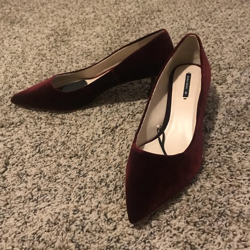 ZARA Velvet High Heel Court Shoes - Picture 7 of 8